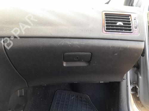 Handskerum PEUGEOT 307 (3A/C) 2.0 HDi 90 (90 hp) 30860084