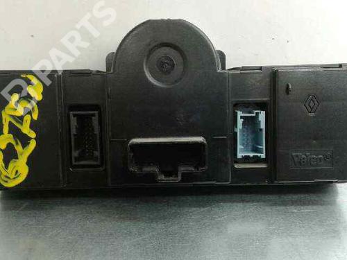 Climate control RENAULT SCÉNIC II (JM0/1_)  | BP1420631I5 
