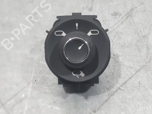 Used Mirror switch Mirror switch CITROËN C3 III (SX) 1.5 BlueHDi 100 (SXYHYP, SXYHTU) (102 hp) 35769711 35769711