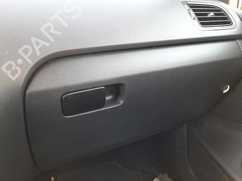 Used Glove box VW POLO V (6R1, 6C1) 1.2 TDI (75 hp) 28320759