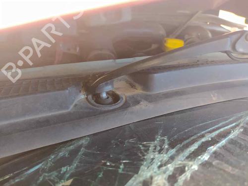 Used Front wiper motor RENAULT CAPTUR I (J5_, H5_) [2013-2025]  22638797
