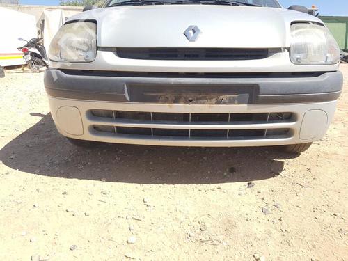 Used Front bumper RENAULT CLIO II (BB_, CB_) 1.2 (BB0A, BB0F, BB10, BB1K, BB28, BB2D, BB2H, CB0A,... (58 hp) 29247462