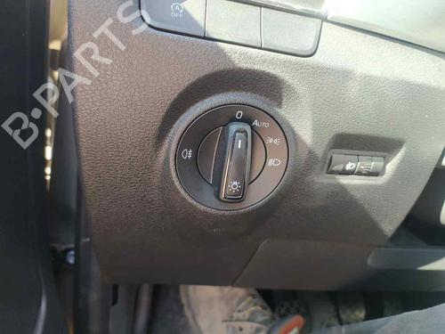 Forlygtekontakt SKODA FABIA III (NJ3) [2014-2021]  30329699