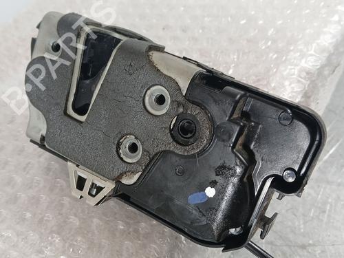Cerradura puerta delantera derecha Cerradura puerta delantera derecha FORD PUMA (J2K, CF7) 1.0 EcoBoost mHEV (125 hp) 37216615 37216615