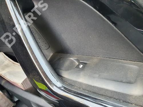 Used Right front window switch Right front window switch PEUGEOT 2008 I (CU_) 1.2 THP 110 / PureTech 110 (110 hp) 10920347 10920347