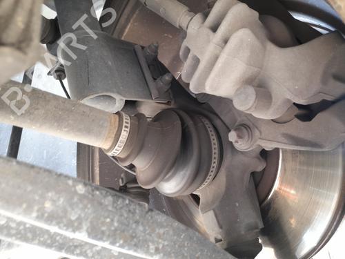 Used Left front steering knuckle PEUGEOT 5008 (0U_, 0E_) 1.6 BlueHDi 120 (120 hp) 31888403