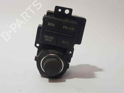 Used Switch NISSAN NAVARA NP300 (D40) 2.5 dCi 4WD (D40TT, D40T, D40M, D40BB) (190 hp) 7817842