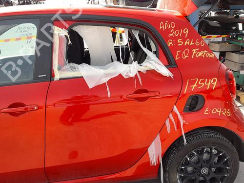 Used Left rear door Left rear door SMART FORFOUR Hatchback (453) electric drive / EQ (453.091) (56 hp) 33886461 33886461