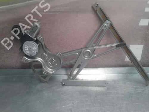 Front right window mechanism TOYOTA YARIS (_P9_) 1.33 VVT-i (NSP90_) (100 hp) 1520711