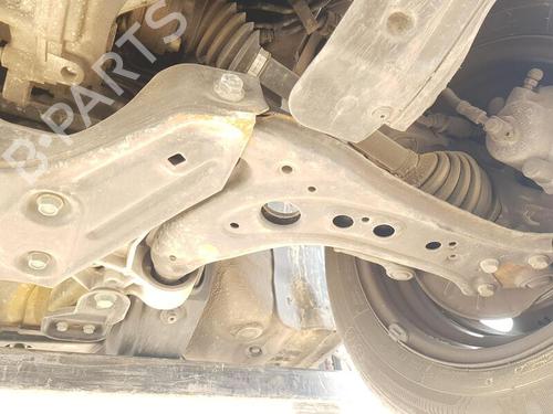 Used Left front suspension arm VW POLO (9N_, 9A_) 1.4 16V (75 hp) 25470174