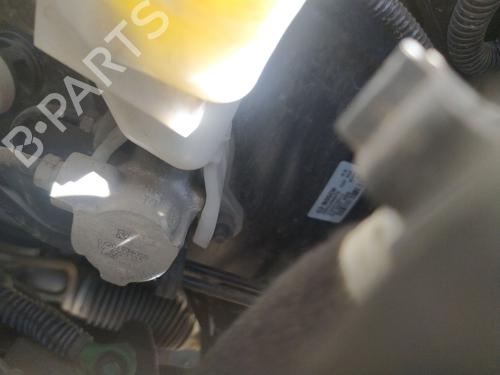 Used Brake master cylinder FIAT DOBLO Cargo (263_) 1.3 D Multijet (263WXU1A, 263ZXU1A, 263WYB1A, 263ZYB1A) (95 hp) 24677606