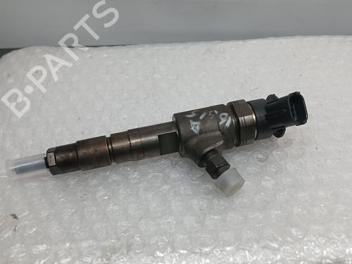 Injector FORD TRANSIT COURIER B460 Box Body/MPV 1.5 TDCi (75 hp) 32142126
