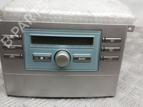 climate-control-toyota-corolla-verso-zer_-zze12_-r1_-2004-2005-2006-2007-2008-2009-29145852 main image