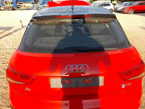 Bagklap CC/Kombi-Coupé AUDI A1 Sportback (8XA, 8XF) 1.6 TDI (90 hp) 27480239