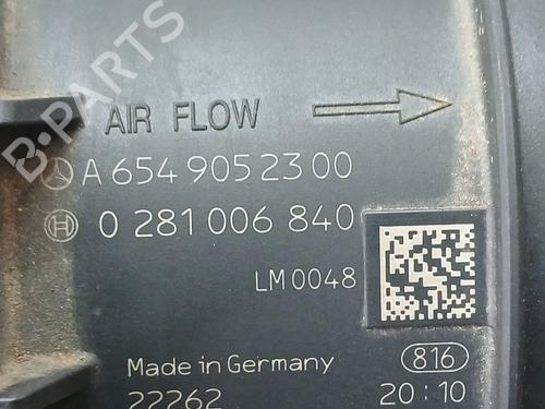 Mass air flow sensor MERCEDES-BENZ GLA (H247) GLA 200 d (247.712) | BP27156086M95 