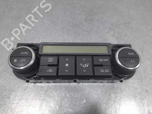 climate-control-toyota-auris-_e18_-2012-2013-2014-2015-2016-2017-2018-17362358 main image