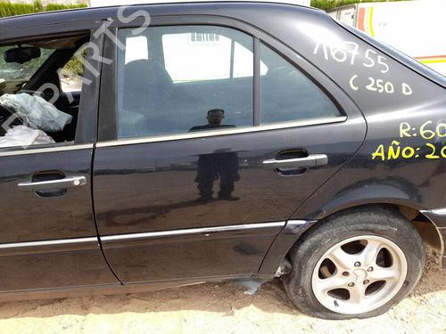 Used Left rear door MERCEDES-BENZ C-CLASS (W202) C 250 Turbo-D (202.128) (150 hp) 26438295