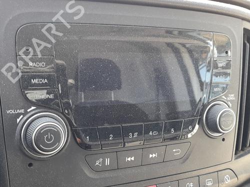 Used Radio Radio FIAT DOBLO Cargo (263_) 1.3 D Multijet (263WXU1A, 263ZXU1A, 263WYB1A, 263ZYB1A) (95 hp) 33431403 33431403