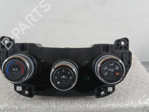 Used Climate control Climate control 38469238 38469238