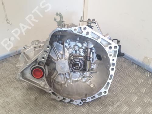 gearbox-toyota-aygo-x-_b7_-2022-26152937 main image