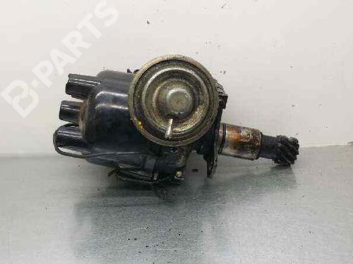 Used Ignition distributor FORD FIESTA I (GFBT) 0.9 (45 hp) 8734420