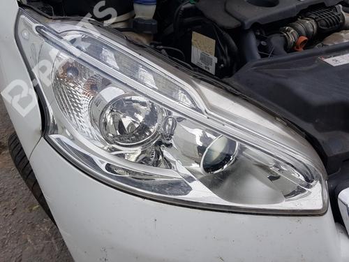 Used Right headlight Right headlight PEUGEOT 208 I (CA_, CC_) 1.6 HDi (92 hp) 11127622 11127622