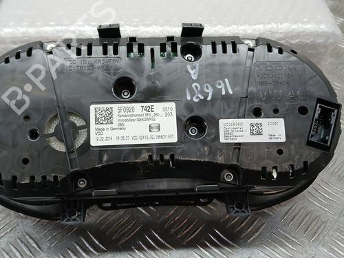 Instrument cluster SEAT LEON (5F1) 1.4 TGI | BP26135914C47 