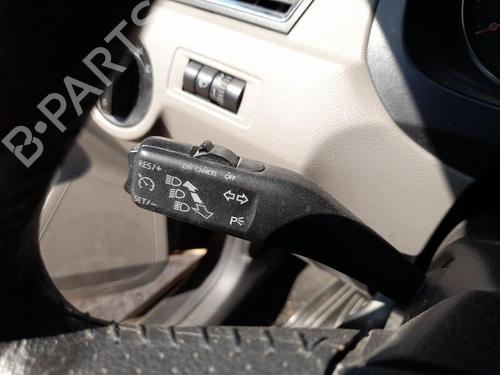 Used Steering column stalk SEAT TOLEDO IV (KG3) 1.6 TDI (115 hp) 30200911