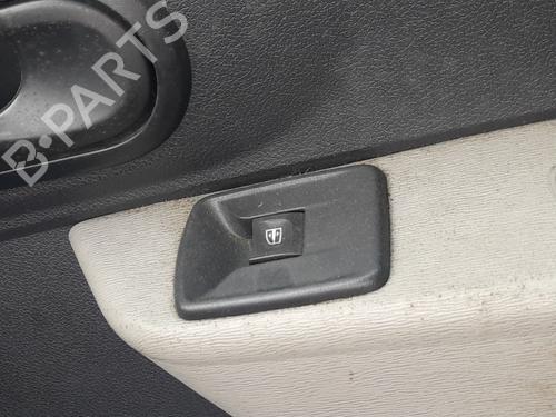 right-front-window-switch-dacia-dokker-box-bodympv-2012-2013-2014-2015-2016-2017-2018-2019-2020-2021-31885534 main image