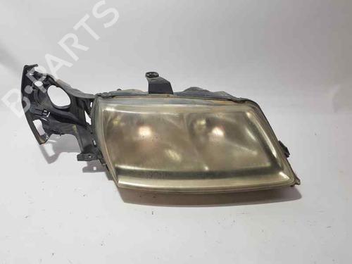 Used Right headlight SAAB 9-5 Estate (YS3E) 3.0 TiD (177 hp) 4734829