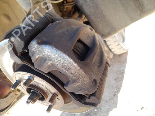 Højre bremsekaliber foran TOYOTA AVENSIS (_T25_) 2.2 D-4D (ADT251_, ADT251R) (150 hp) 30512872