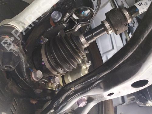 Used Left front steering knuckle Left front steering knuckle TOYOTA C-HR (_X1_) 2.0 Hybrid (MAXH10) (112 hp) 33427598 33427598