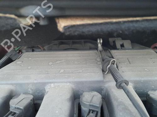 Used Air filter box RENAULT SCÉNIC I MPV (JA0/1_, FA0_) 2.0 16V (JA1B, JA1D, JA0C) (139 hp) 28382809