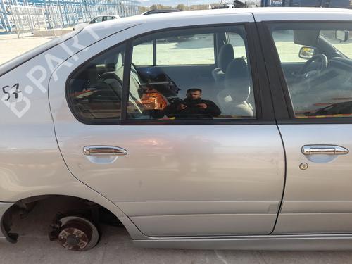 Used Right rear door NISSAN PRIMERA Hatchback (P11) 1.6 16V (106 hp) 31623748