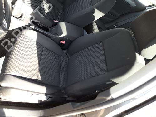 Stol venstre foran VW GOLF VI (5K1) 1.6 TDI (105 hp) 29862397