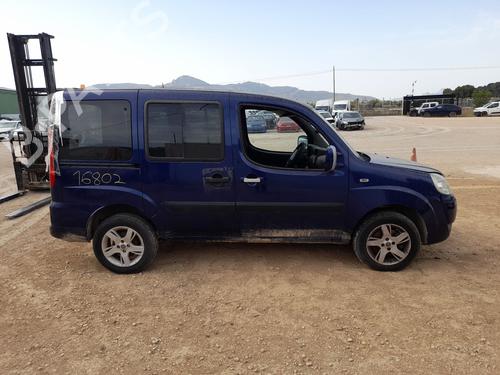 Left mirror FIAT DOBLO Box Body/MPV (223_) 1.9 JTD | BP27512544C26