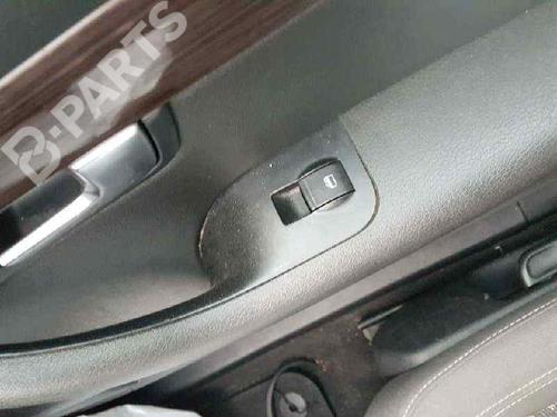 BP7054702C105 main image