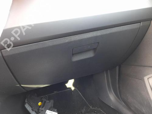 Used Glove box SEAT IBIZA V (KJ1, KJG) 1.0 TSI (95 hp) 29725066