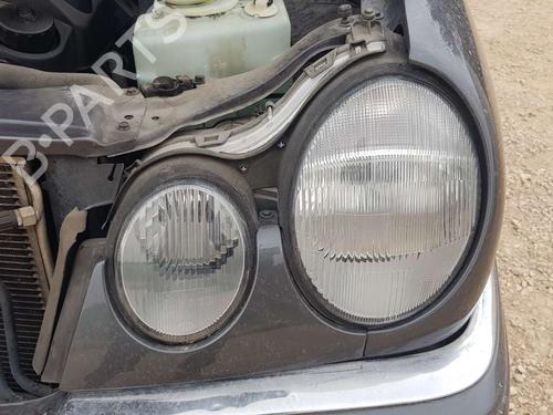 Used Left headlight MERCEDES-BENZ E-CLASS (W210) [1995-2003]  19449636