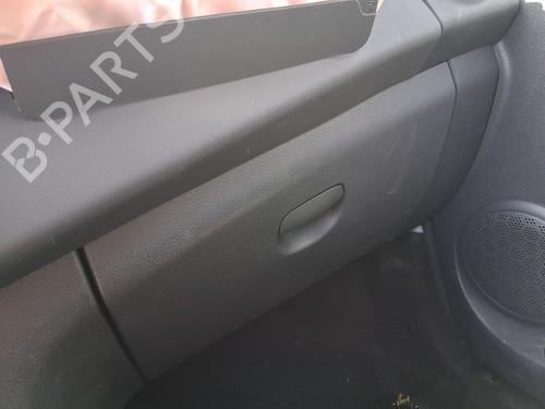 Guantera Guantera DACIA SANDERO II TCe 90 (B8M1, B8MA, B8AC) (90 hp) 37273942 37273942