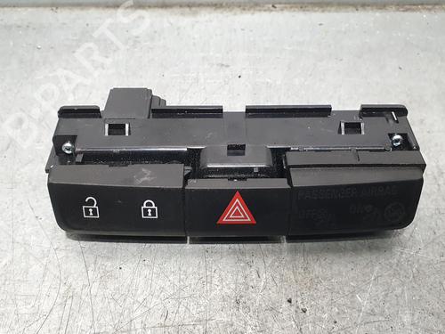 Used Warning switch OPEL ZAFIRA TOURER C (P12) [2011-2025]  8246205