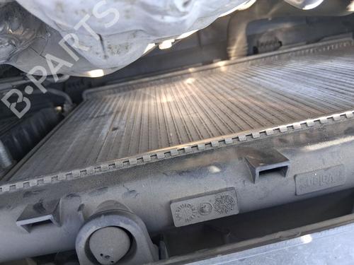 Used Water radiator Water radiator 37799925 37799925