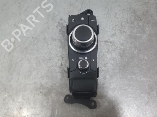 switch-mazda-2-hatchback-dl-dj-2014-36319776 main image