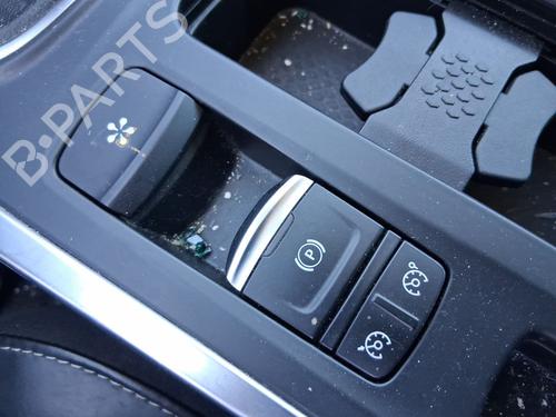 Used Hand brake Hand brake RENAULT MEGANE IV Hatchback (B9A/M/N_) 1.2 TCe 130 (B9MR) (130 hp) 33626197 33626197