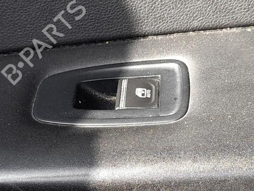 Used Right front window switch RENAULT CAPTUR II (HF_) Blue dCi 115 (HFAD) (116 hp) 29884741