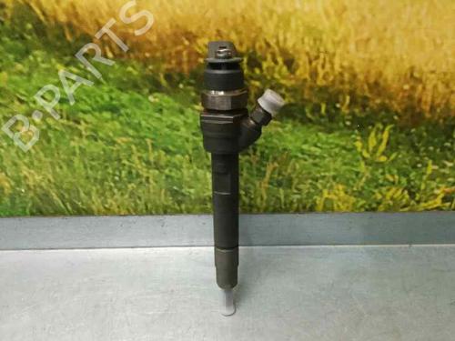 Used Injector BMW 5 (F10) 520 i (184 hp) 10279857