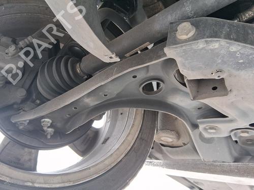 Høyre foran bærearm Høyre foran bærearm SEAT TOLEDO IV (KG3) 1.6 TDI (115 hp) 37473540 37473540