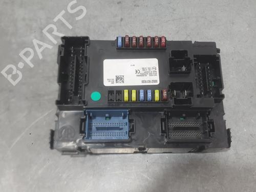 Used Fuse box Fuse box FIAT 500e (332_) Elektro 3+1 (FA1) (118 hp) 40508074 40508074