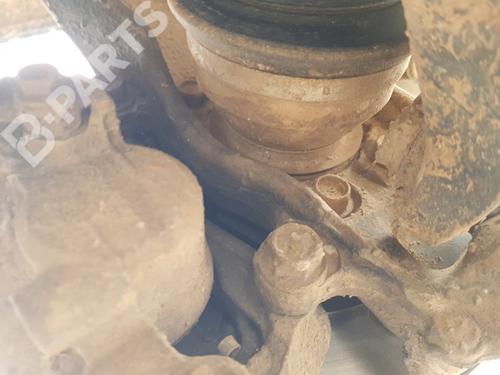 Used Left front steering knuckle NISSAN NAVARA NP300 (D40) [2004-2025]  11969592