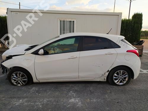 Used Parts HYUNDAI i30 Estate (GD)  1.4 CRDi  943126